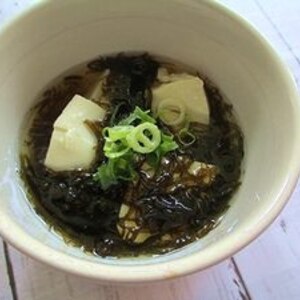 もずくと豆腐のお吸い物♪